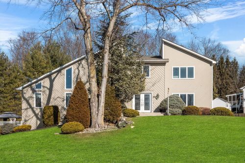 31 Waters Edge, Congers, NY, 10920-2146 | Card Image