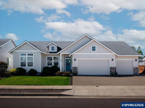 2020 Ne Evergreen Ave, Albany, OR, 97321-8903 | Card Image