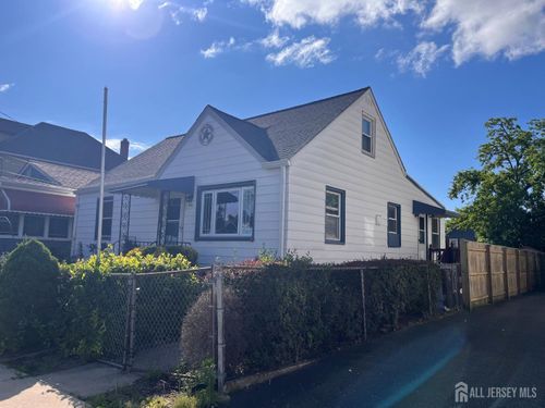 341 David St, South Amboy, NJ, 08879-1729 | Card Image
