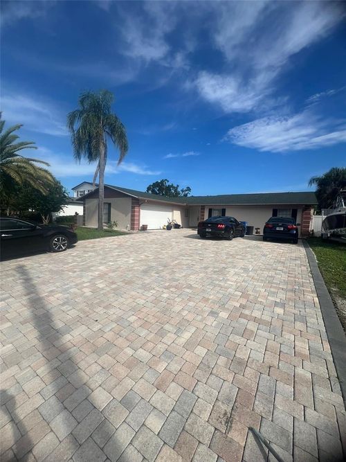 4115 Cypress Bayou Dr, TAMPA, FL, 33618-5322 | Card Image