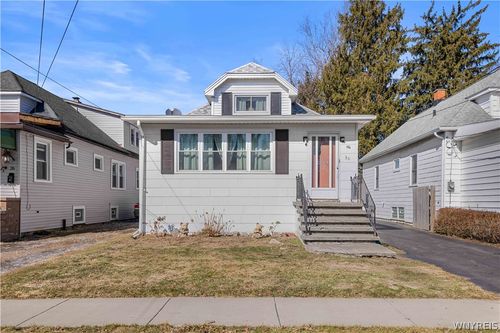 30 Amber St, Buffalo, NY, 14220-1819 | Card Image