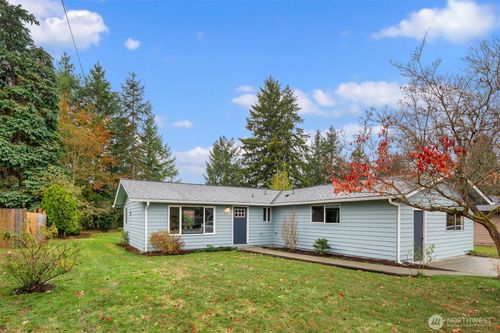 4141 328th Pl Se, Fall City, WA, 98024-8701 | Card Image