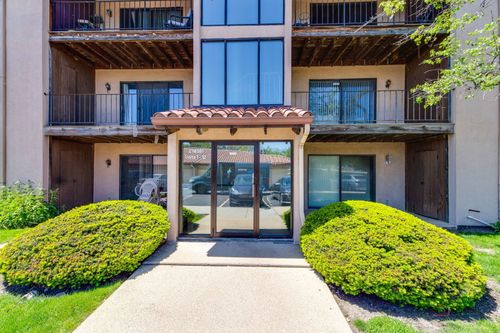 5-21W581 North Ave, Lombard, IL, 60148-1100 | Card Image