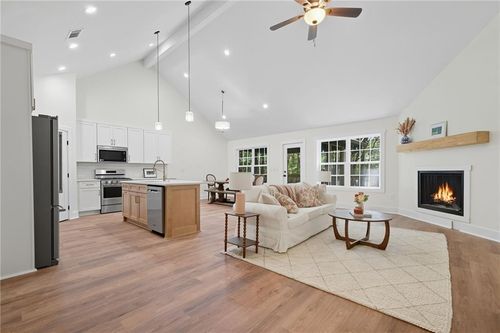 125 Arrowood Lndg, Blairsville, GA, 30512-8037 | Card Image