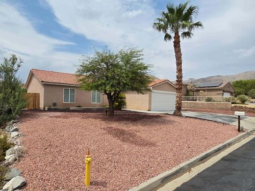 9425 Vista Del Valle, Desert Hot Springs, CA, 92240-1760 | Card Image