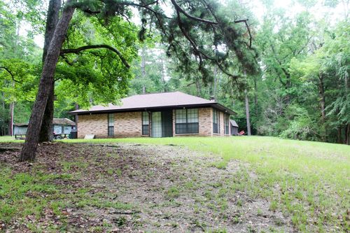 2733 County Road 1560, Grapeland, TX, 75844-7802 | Card Image