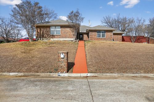 2010 Libby Ln, Grand Prairie, TX, 75050-2280 | Card Image