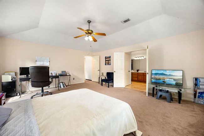 2627 Woodsboro Dr, House other with 4 bedrooms, 3 bathrooms and 2 parking in Spring TX | Image 24