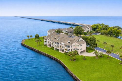 303-303 Mariners Plaza Dr, Mandeville, LA, 70448-4768 | Card Image