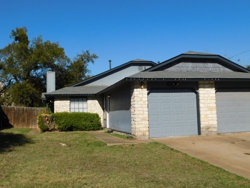 1708 Horseshoe Cir, Round Rock, TX, 78681-1848 | Card Image