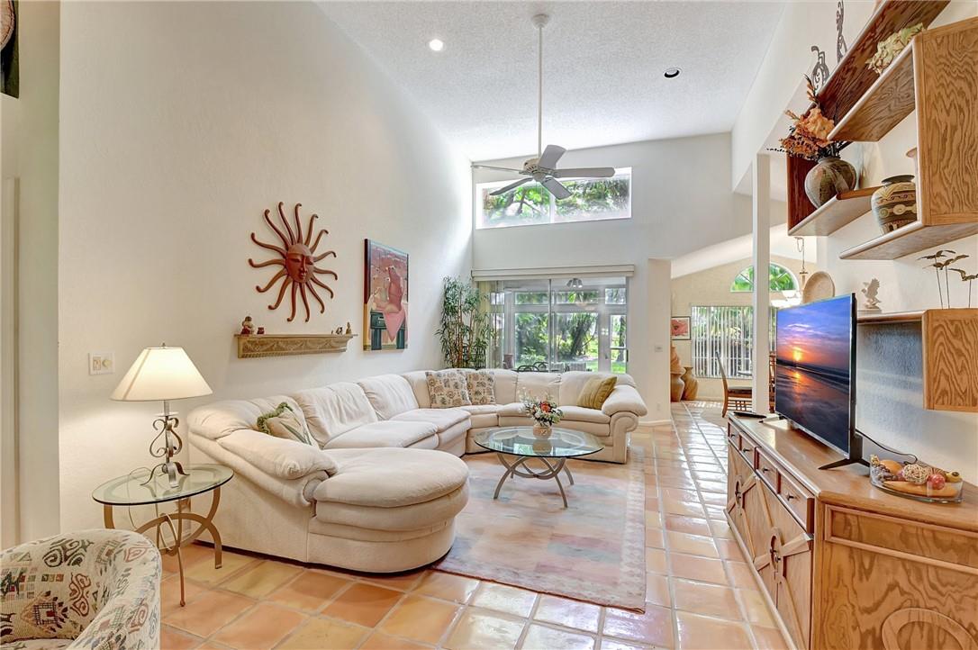 Greenspointe Dr, Boynton Beach, FL 33437