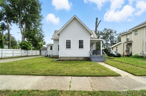 112 W Dayton Dr, Fairborn, OH, 45324-4619 | Card Image