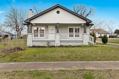 2010 24th Ave N, House other with 3 bedrooms, 2 bathrooms and null parking in Nashville TN | Image 2