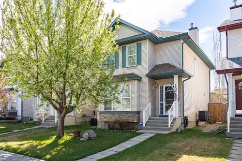 157 Cranberry Square Se, Calgary, AB, T3M1J6 | Card Image