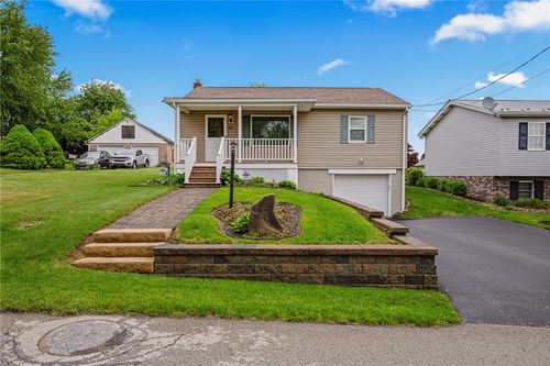 222 E Denison Way, Jennerstown, PA, 15547-9114 | Card Image