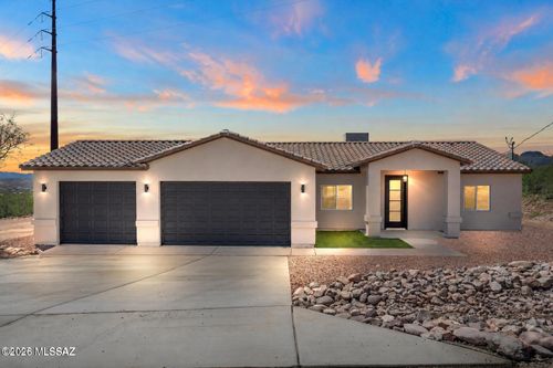 1635 Avenida Calamar, Rio Rico, AZ, 85648-6853 | Card Image