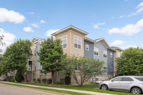 unit-104-1840 Freedom Ln, Chanhassen, MN, 55317-4663 | Card Image