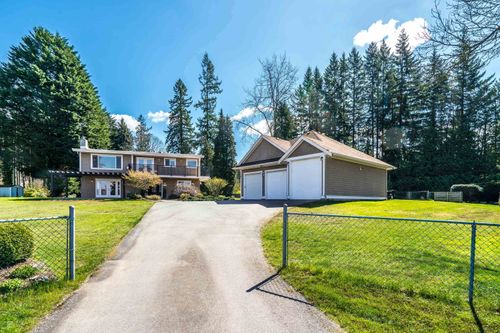5216 234 St, Langley, BC, V2Z2P6 | Card Image