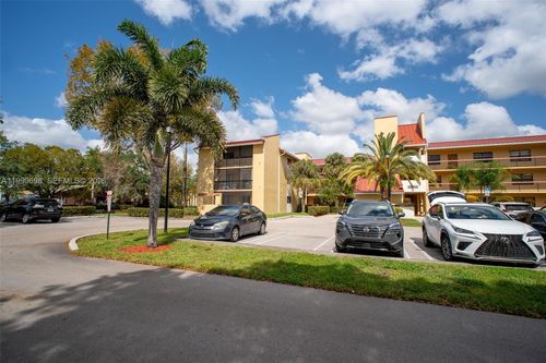 n302-2083 Coral Ridge Dr, Coral Springs, FL, 33071-7837 | Card Image