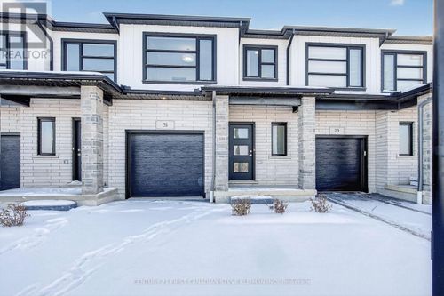 31-2700 Buroak Dr, London, ON, N6G3Z5 | Card Image