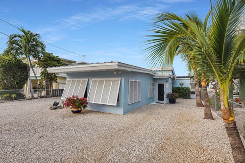 231 Ann Bonny Dr, Key Largo, FL, 33037-2365 | Card Image