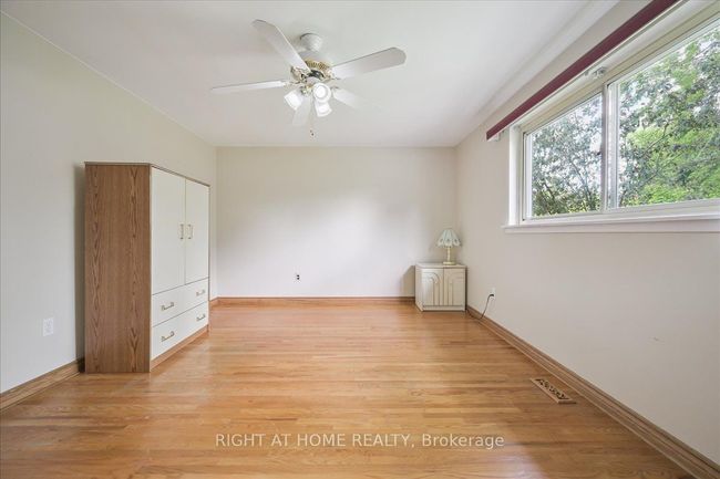 12 Eldon Crt, House other with 3 bedrooms, 2 bathrooms and 4 parking in Brampton ON | Image 24