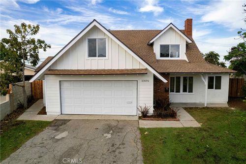 23502 Kinard Ave, Carson, CA, 90745-5729 | Card Image