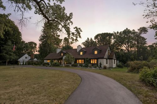 4545 Indian Rd, Ottawa Hills, OH, 43615-2225 | Card Image