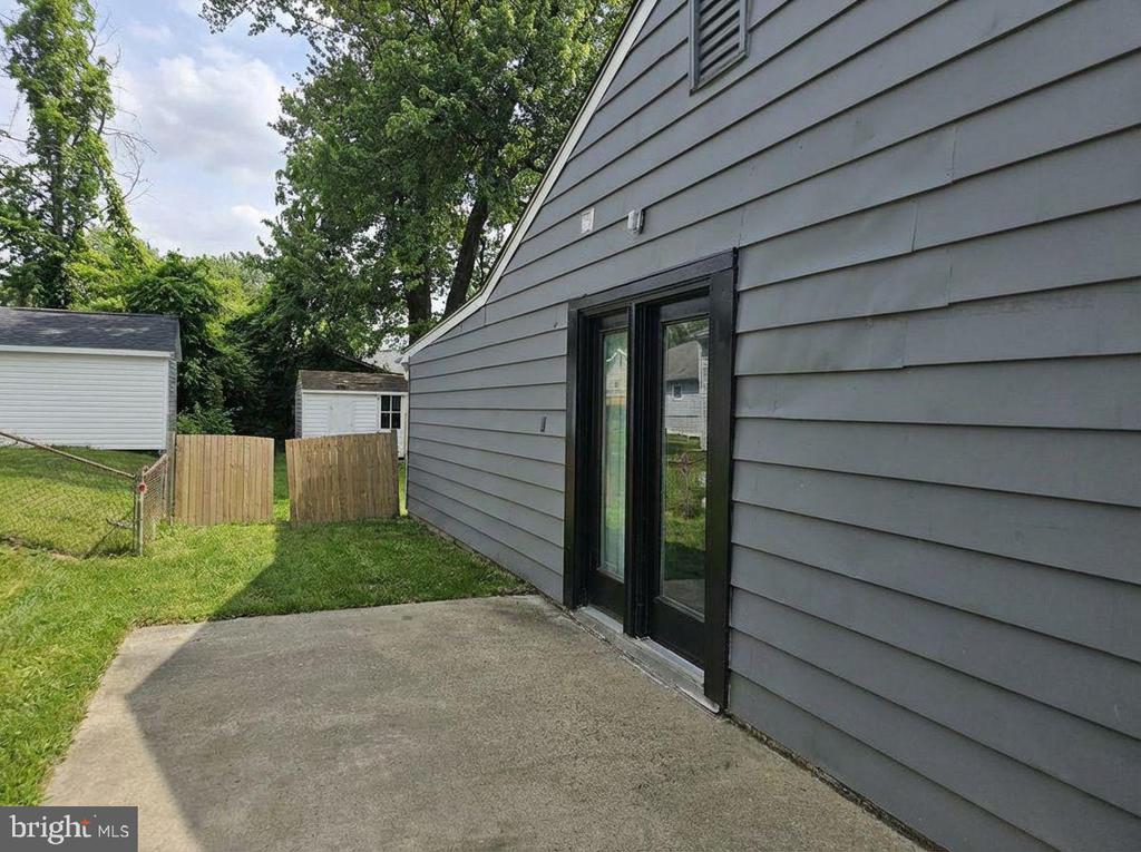 Residential in OXON HILL 4