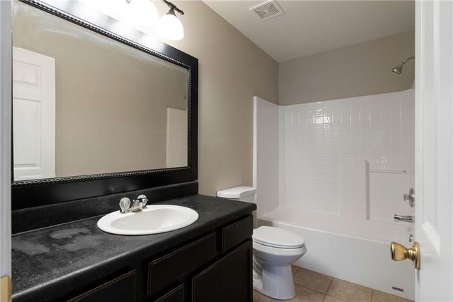 100 Avalon Dr, Condo with 2 bedrooms, 3 bathrooms and 1 parking in Calhoun GA | Image 17