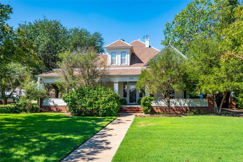 318 Nw Avenue A, Hamlin, TX, 79520-3215 | Card Image