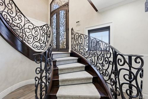 160-14 83rd St, Howard Beach, NY, 11414-2945 | Card Image