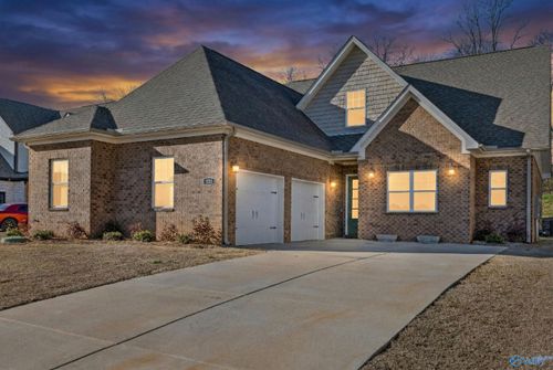 121 Fairway Pass, Meridianville, AL, 35759-3200 | Card Image