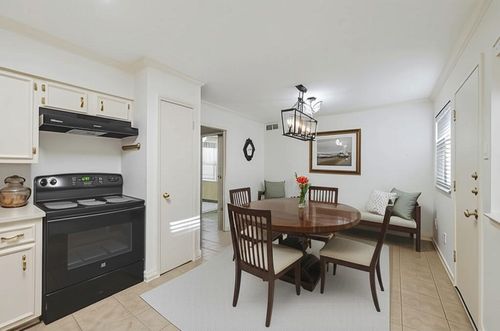 apt-135-4040 San Felipe St, Houston, TX, 77027-3943 | Card Image