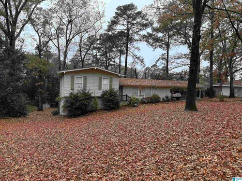 3153 Woodhaven Dr, Vestavia, AL, 35243-5717 | Card Image