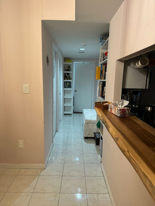 1402 - 3 Hickory Tree Rd, Condo with 2 bedrooms, 2 bathrooms and null parking in York ON | Image 6