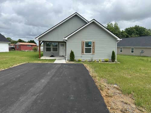 188 Remington Ln, Smithville, TN, 37166-2252 | Card Image