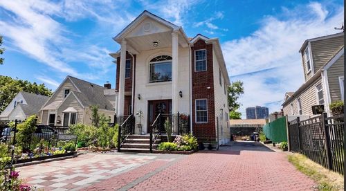 269-11 Union Tpke, New Hyde Park, NY, 11040-1537 | Card Image