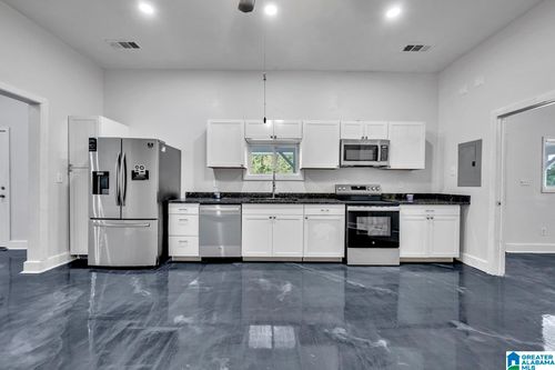 7946 Firethorn Ln, Gardendale, AL, 35071-3159 | Card Image