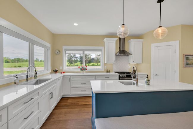 4122 Highway 49 W, House other with 5 bedrooms, 4 bathrooms and 2 parking in Vanleer TN | Image 18