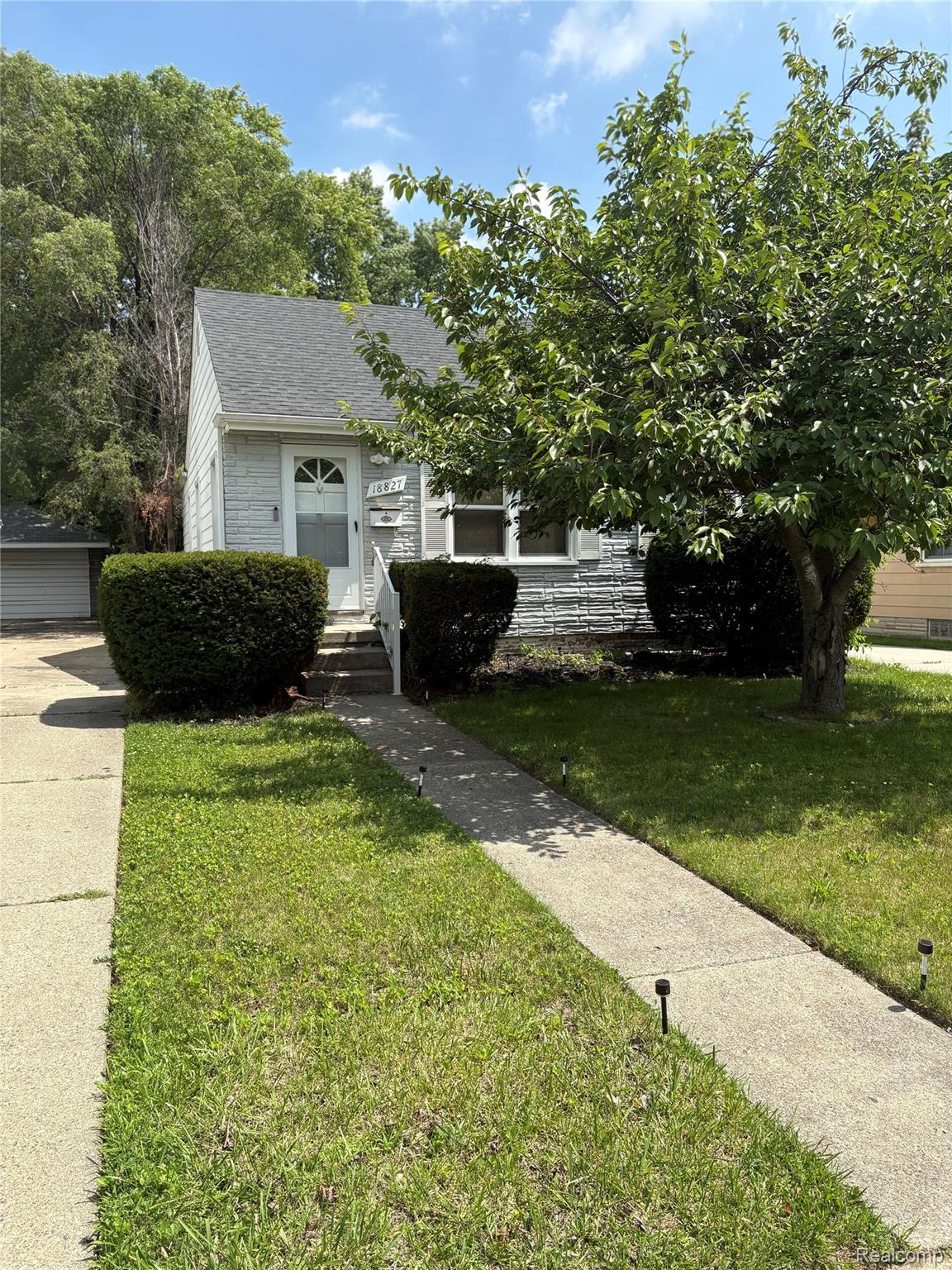 Residential in Harper Woods 2