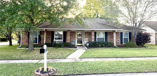 801 Lake Arthur Ct, Slidell, LA, 70461-3857 | Card Image