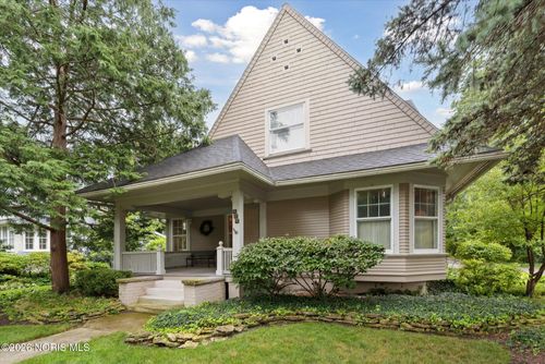 424 E Front St, Perrysburg, OH, 43551-2132 | Card Image