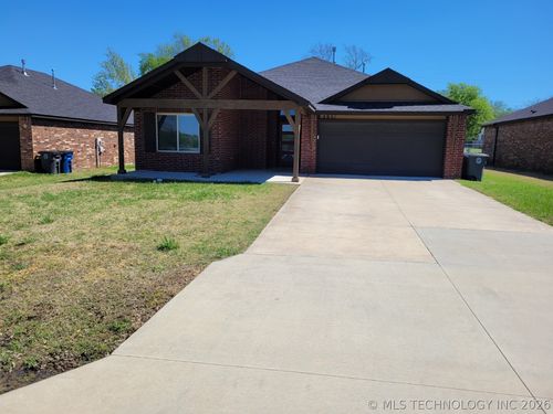 5921 S 99th East Ave, Tulsa, OK, 74146-6414 | Card Image