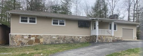 6815 Topez Dr, Crossville, TN, 38572-6655 | Card Image