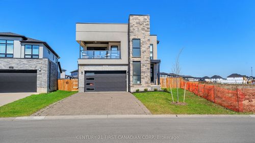 1318 Red Pine Cross, London, ON, N6G0W1 | Card Image