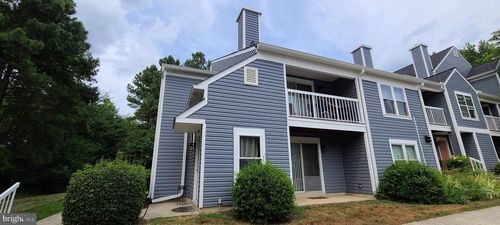 5829-5829 Orchard Hill Ct, CLIFTON, VA, 20124-1074 | Card Image