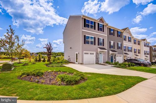 110 Sophie St, STRASBURG, VA, 22657-4384 | Card Image