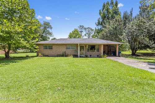 9120 Tammy Ln, Moss Point, MS, 39562-7803 | Card Image