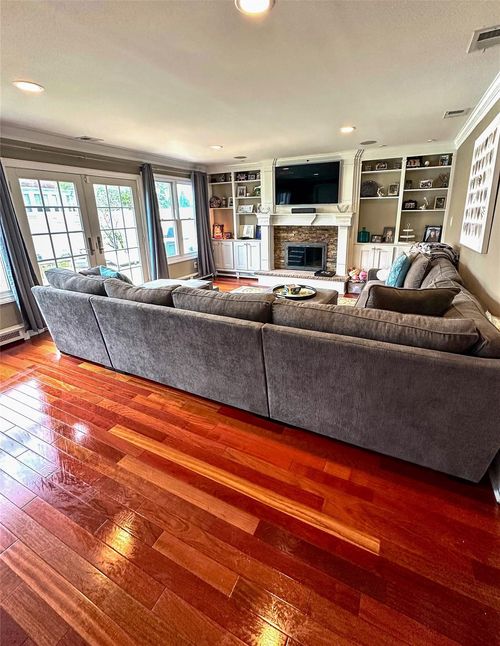 3276 Jason Dr, Bellmore, NY, 11710-5418 | Card Image